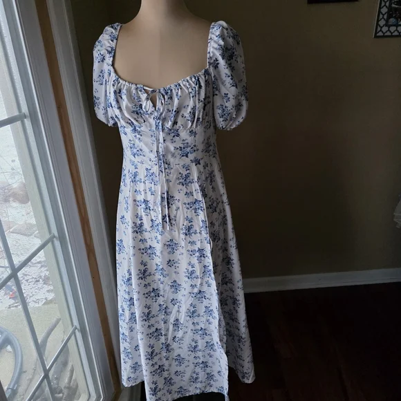 SHEIN Blue & White Floral Puff Sleeve Square Neck Maxi Dress | Size Large - Picture 3 of 6